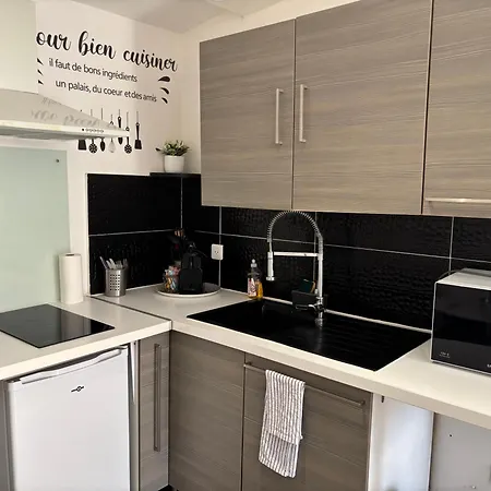 Cosy Avec Jardin Proche Centre Et Appartamento